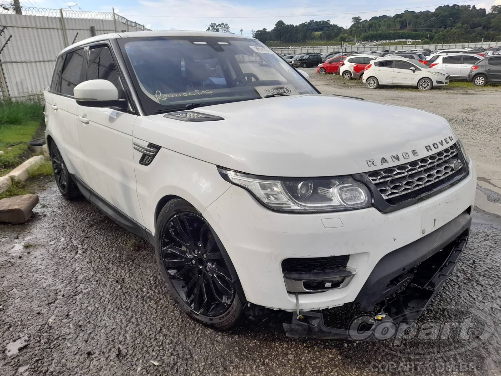 Veículo Land Rover RANGE ROVER Land Rover Range Rover Sport HSE 3.0 TDV6 Turbo 2015 Enchente 2015 em leilão