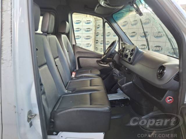 2025 MERCEDES BENZ SPRINTER 