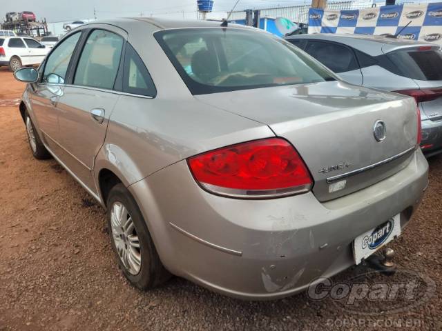 2013 FIAT LINEA 