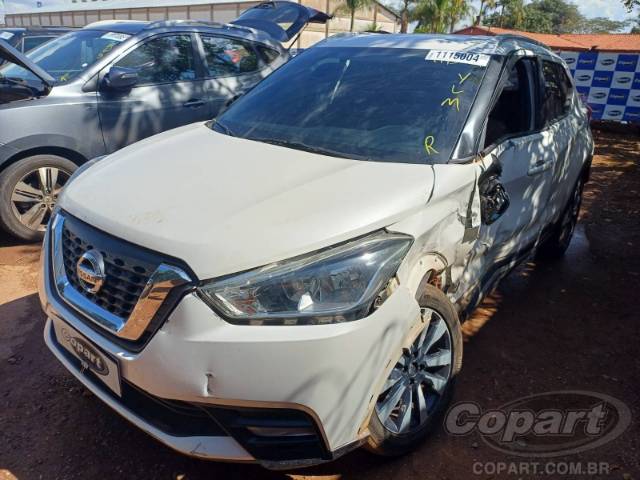 2021 NISSAN KICKS 