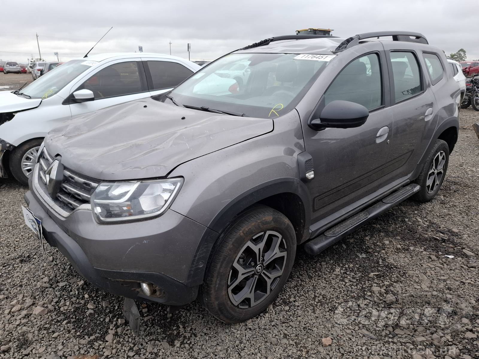 Foto 2: 2023 RENAULT DUSTER