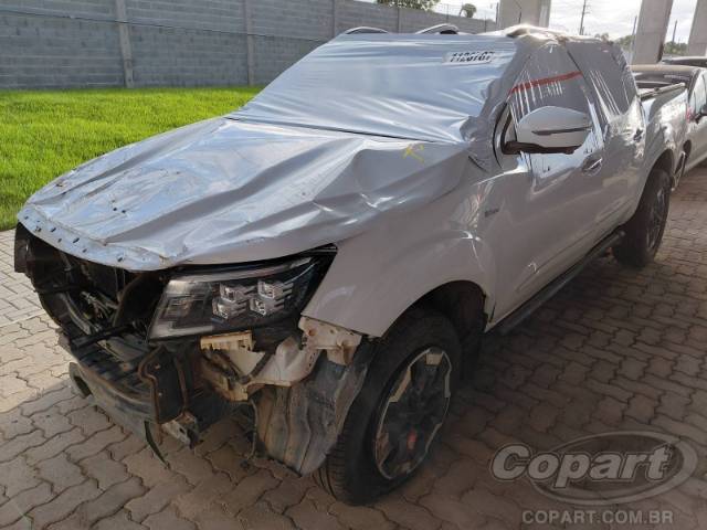 2025 NISSAN FRONTIER CD 