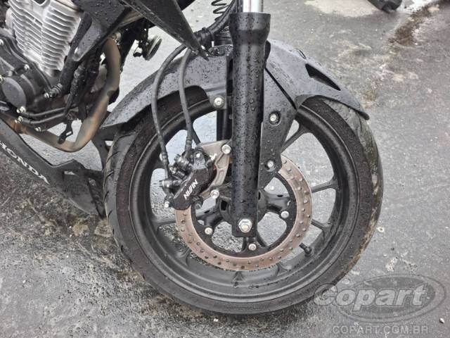 2025 HONDA CB 300F 