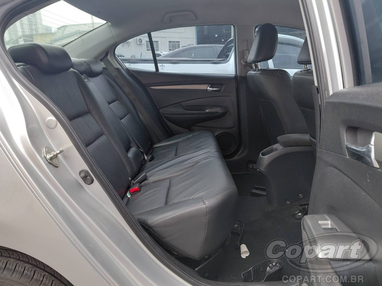 Foto 6 de 10: 2013 HONDA CITY
