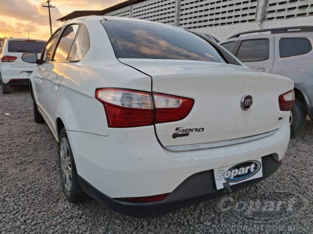 2015 FIAT GRAND SIENA 