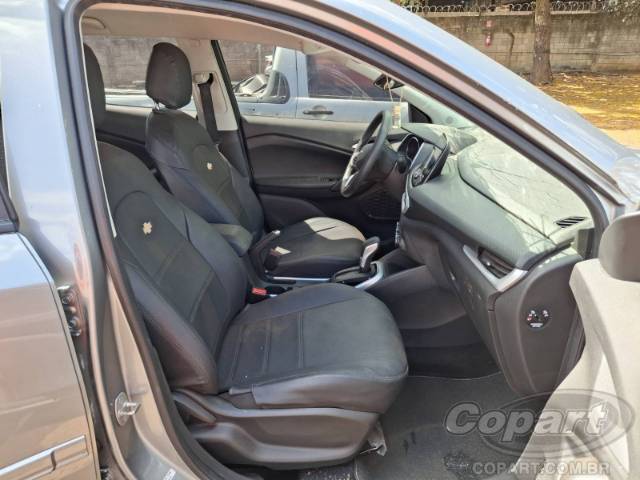 2025 CHEVROLET TRACKER 