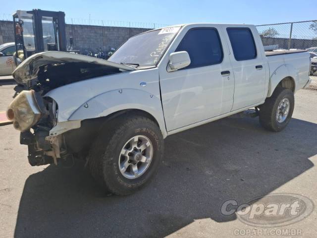 2005 NISSAN FRONTIER CD 