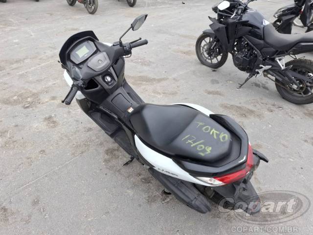 2022 YAMAHA NMAX 