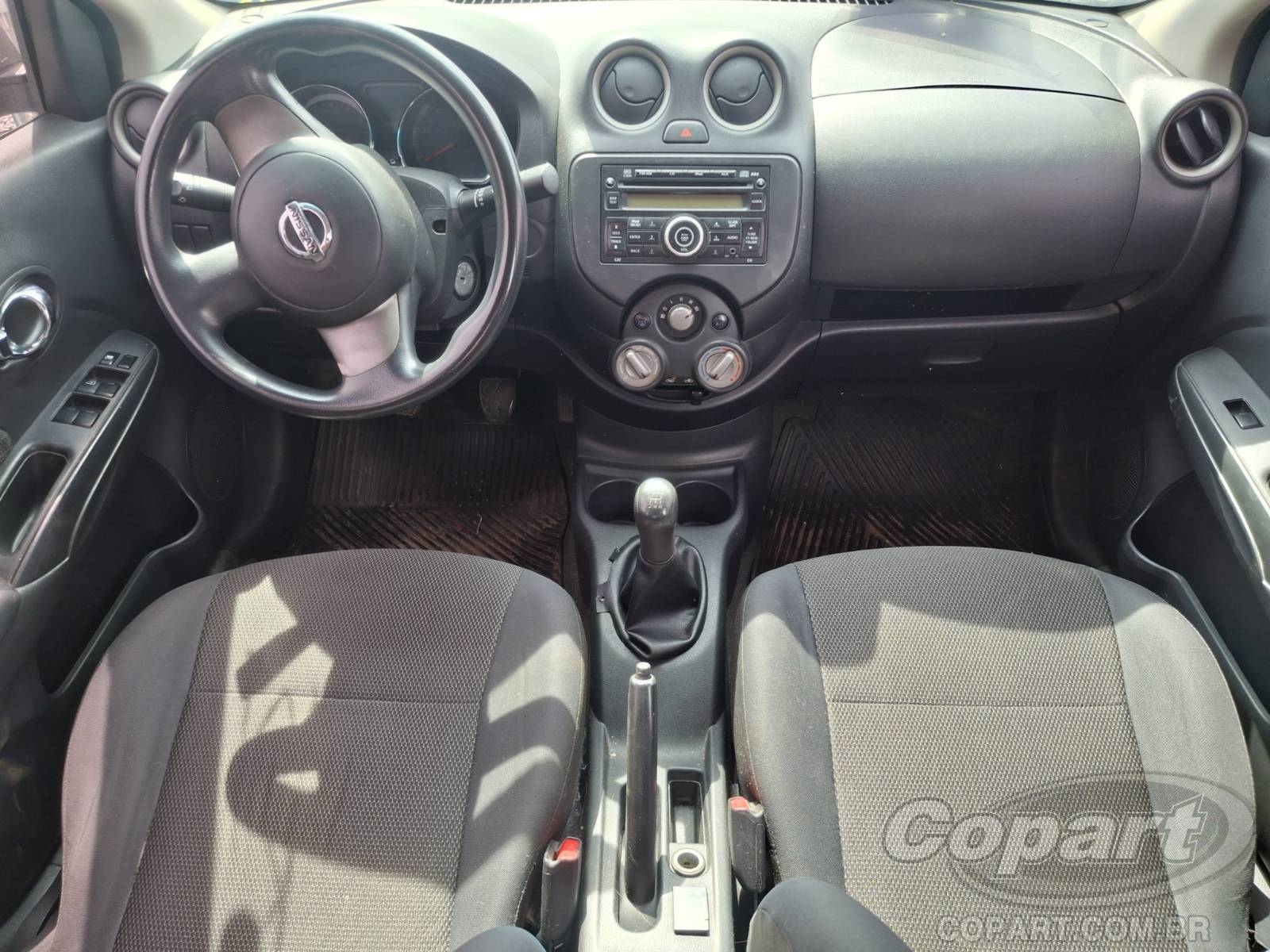 Foto 9 de 11: 2013 NISSAN VERSA