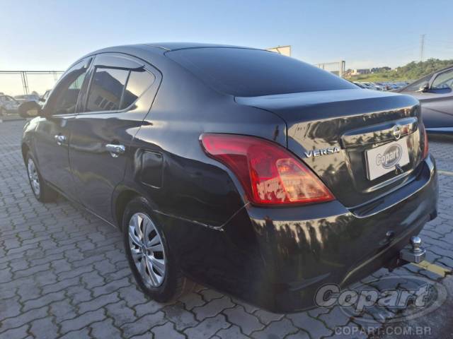 2017 NISSAN VERSA 