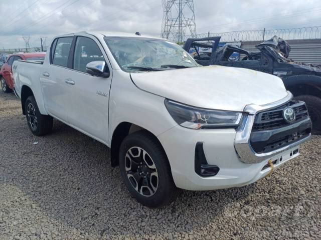 2025 TOYOTA HILUX CD 