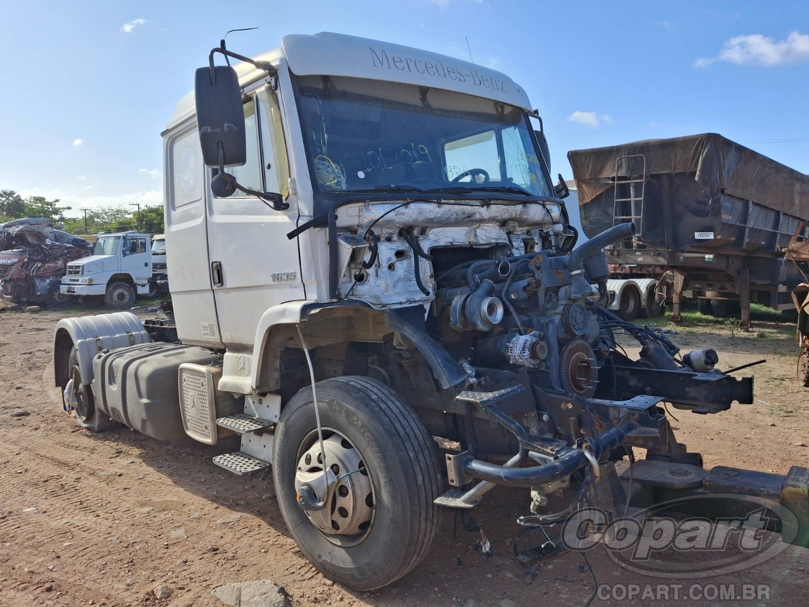 Veículo MERCEDES-BENZ Atron 2013 MERCEDES BENZ Atron 1635 S Caminhão 2013 em leilão