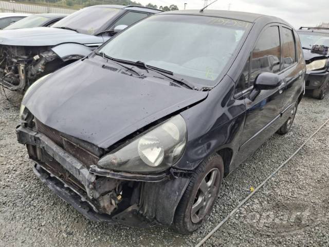 2005 HONDA FIT 