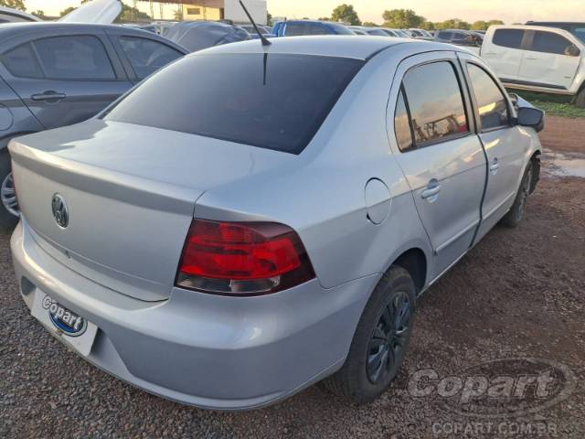 2011 VOLKSWAGEN VOYAGE 