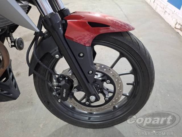 2025 HONDA CB 300F 