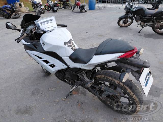 2013 KAWASAKI NINJA 300 