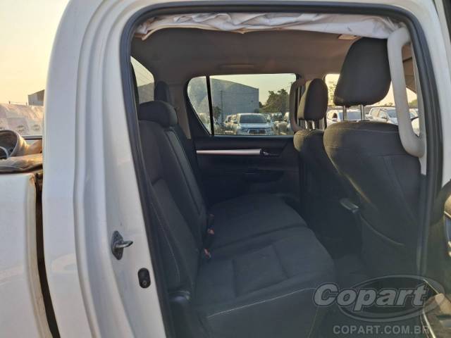 2024 TOYOTA HILUX CD 