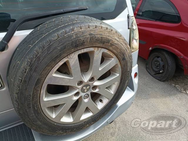 2011 MITSUBISHI PAJERO TR4 