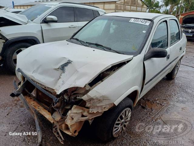2004 CHEVROLET CORSA SEDAN 