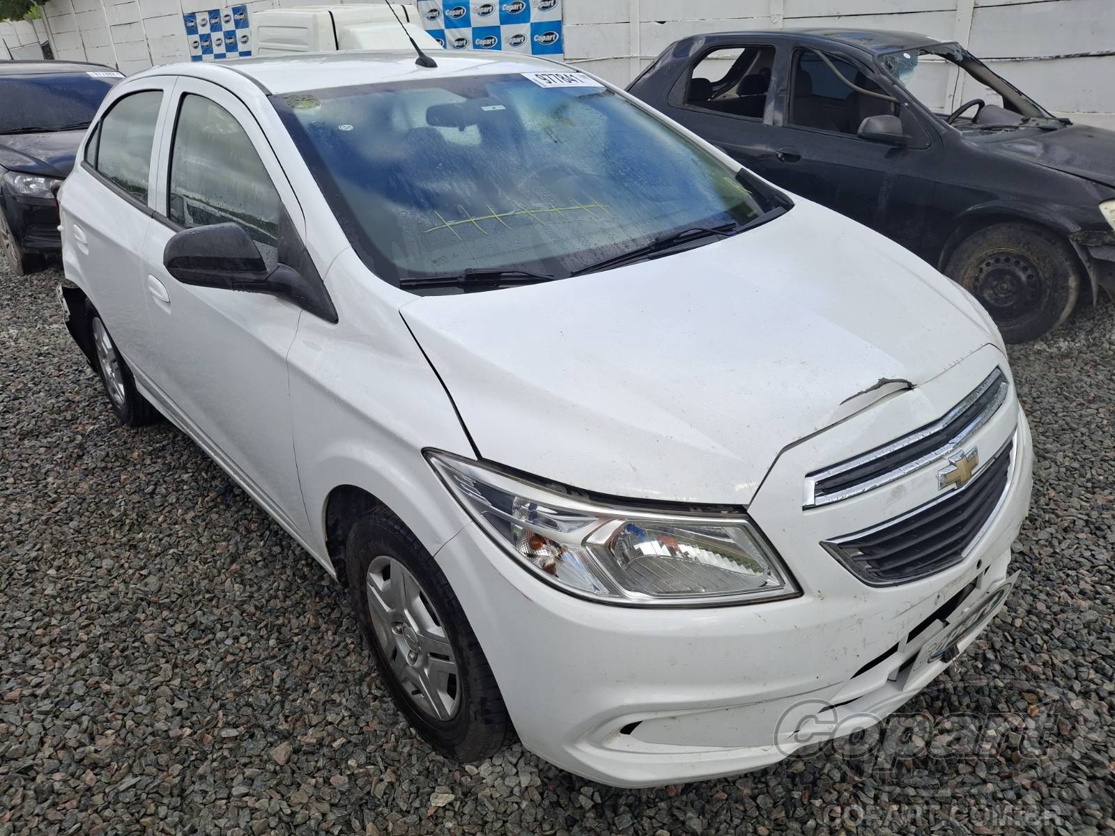 Veículo GM - Chevrolet Onix Chevrolet Onix LT 1.0 SPE/4 2015 Colisão Média Monta 2015 em leilão