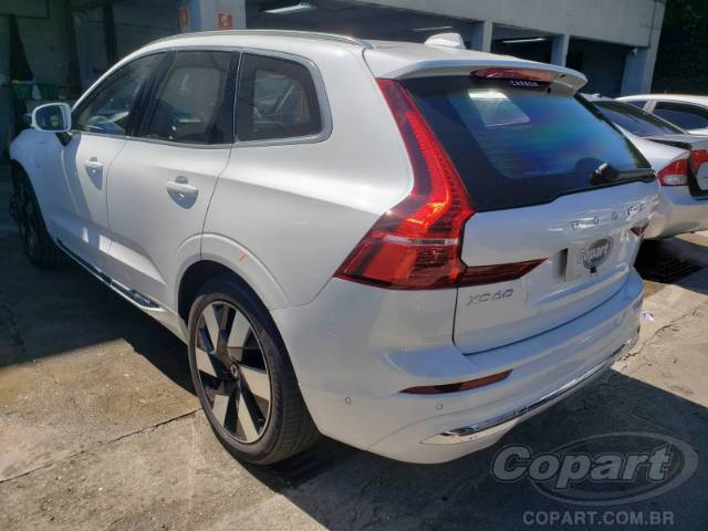2024 VOLVO XC60 