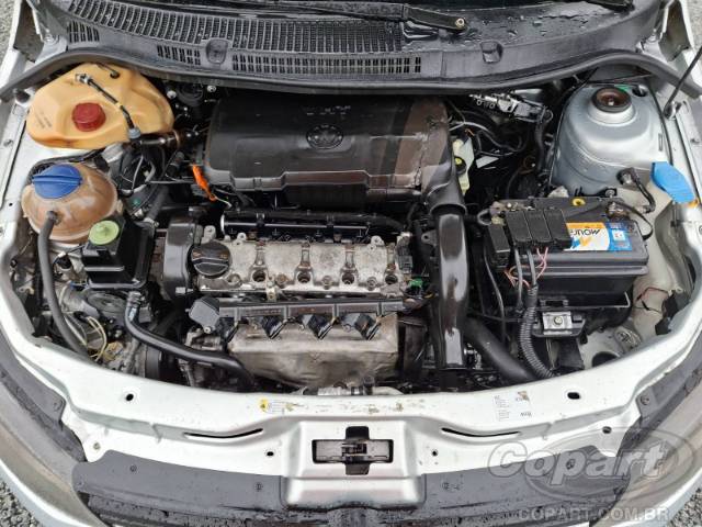 2015 VOLKSWAGEN VOYAGE 
