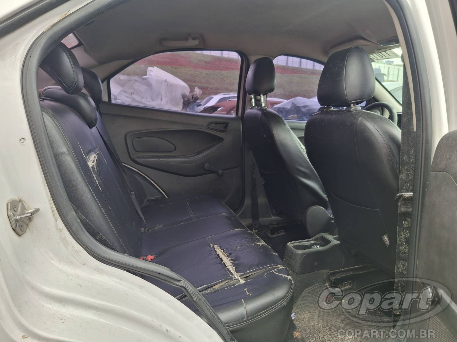 Foto 6 de 10: 2018 FORD KA SEDAN