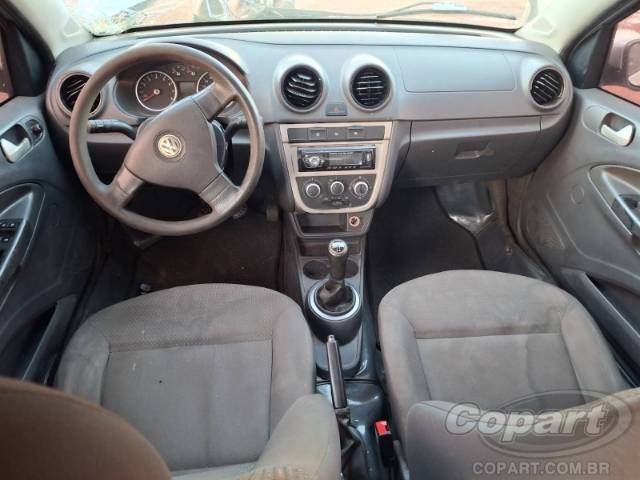 2011 VOLKSWAGEN VOYAGE 