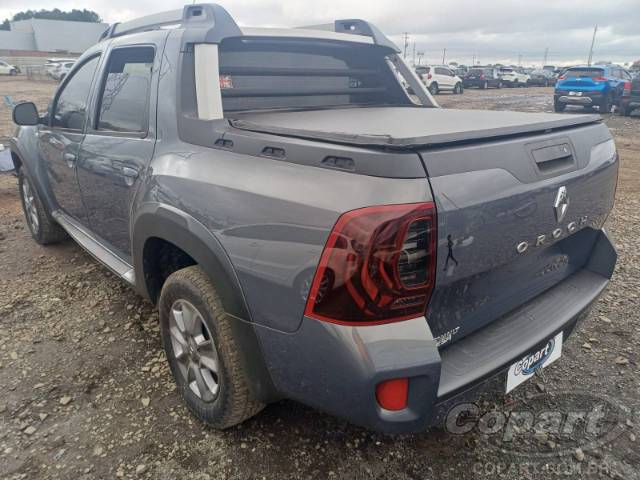 2019 RENAULT DUSTER OROCH 