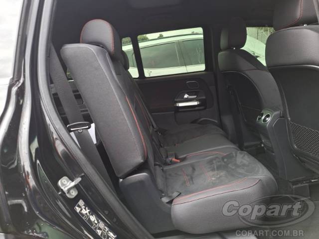 2025 MERCEDES BENZ GLB 