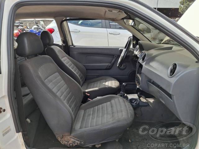 2013 VOLKSWAGEN GOL 