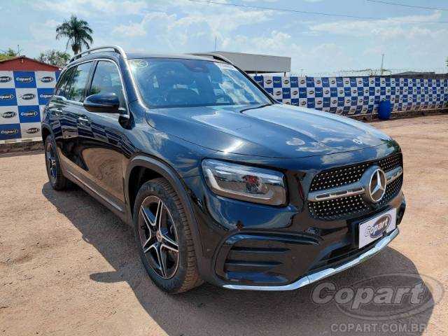 2025 MERCEDES BENZ GLB 