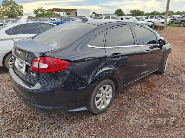 2011 FORD FIESTA SEDAN 