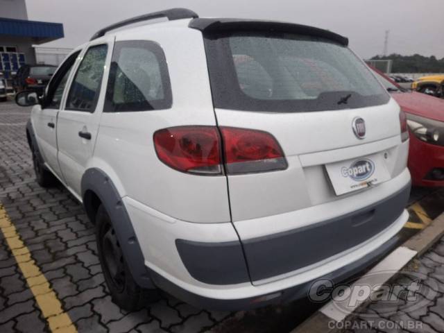 2016 FIAT WEEKEND 