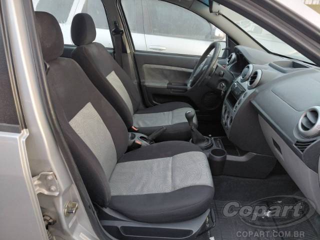 2008 FORD FIESTA SEDAN 