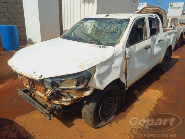 2024 TOYOTA HILUX CD 