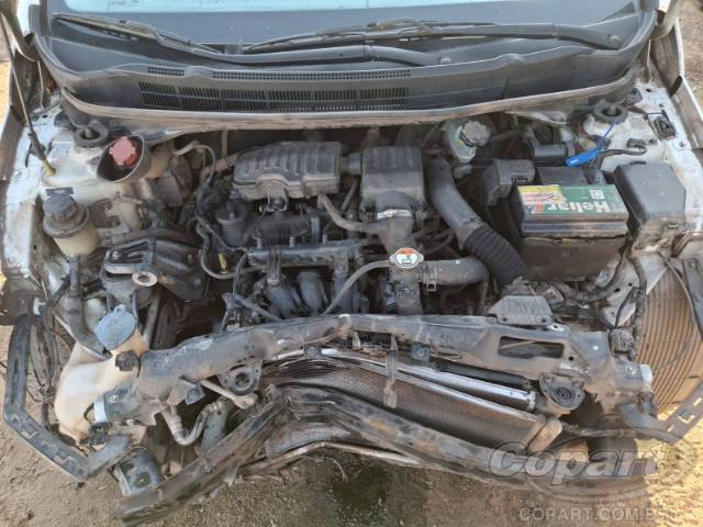 2015 HYUNDAI HB20 