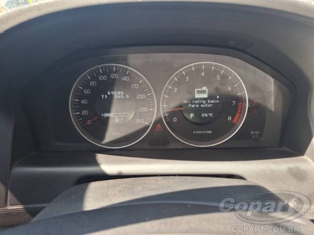2011 VOLVO XC60 