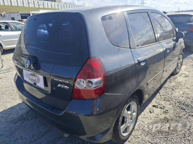 2005 HONDA FIT 