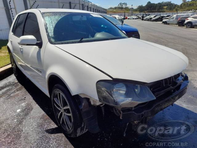 2011 VOLKSWAGEN GOLF 