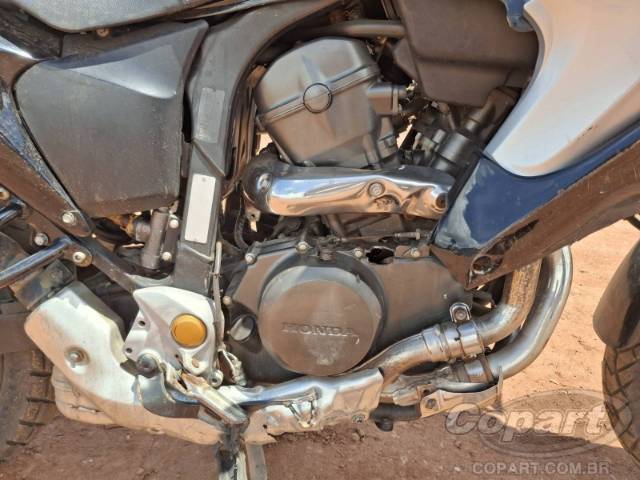 2011 HONDA XL700V 