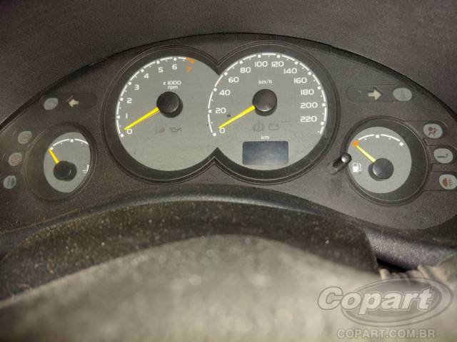 2005 CHEVROLET CLASSIC 