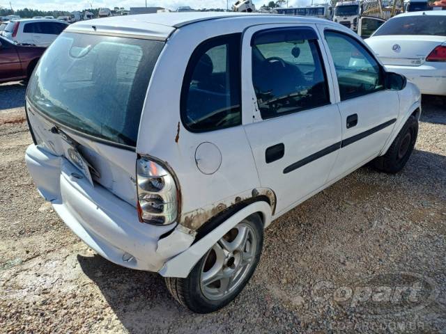 2000 CHEVROLET CORSA 