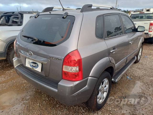 2011 HYUNDAI TUCSON 