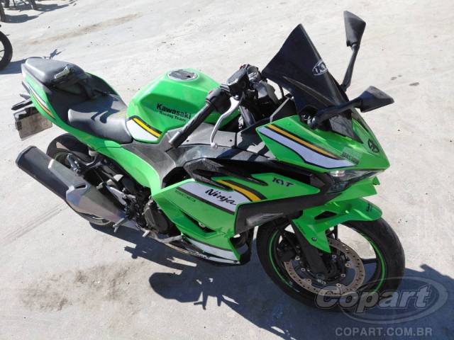 2025 KAWASAKI NINJA 500 