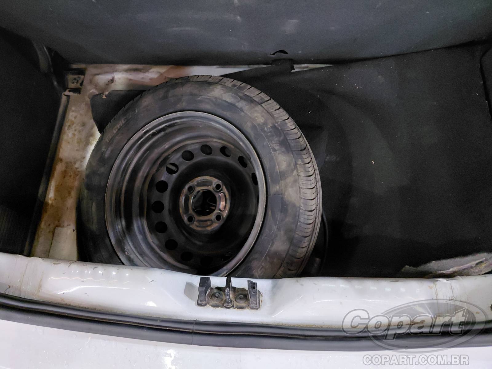 Foto 10 de 11: 2015 FORD KA
