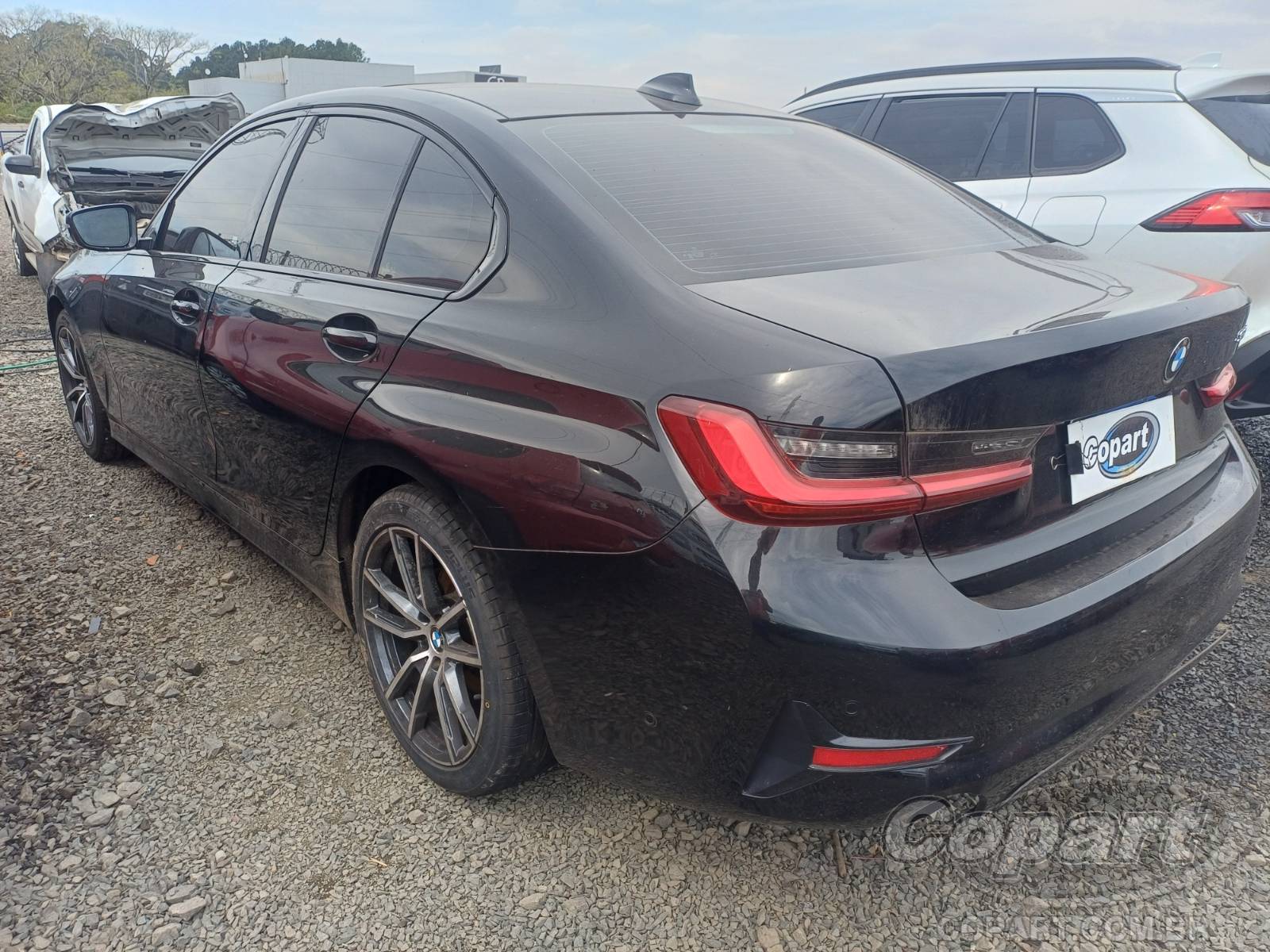 2022 BMW SERIE 3 — foto 3 de 10