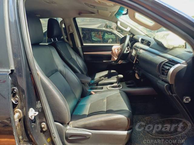 2017 TOYOTA HILUX CD 