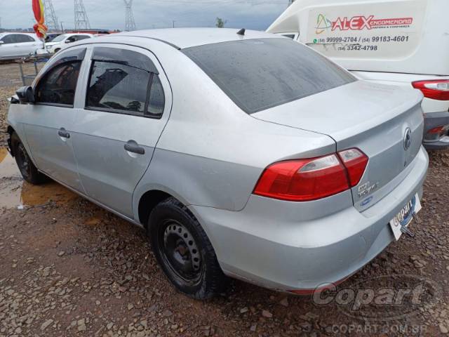 2015 VOLKSWAGEN VOYAGE 