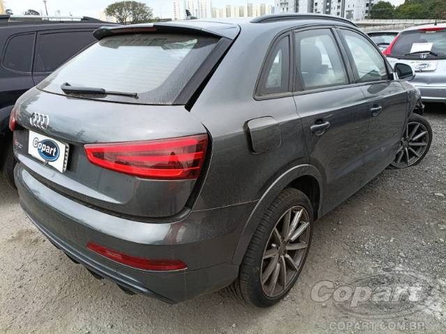 2015 AUDI RS Q3 